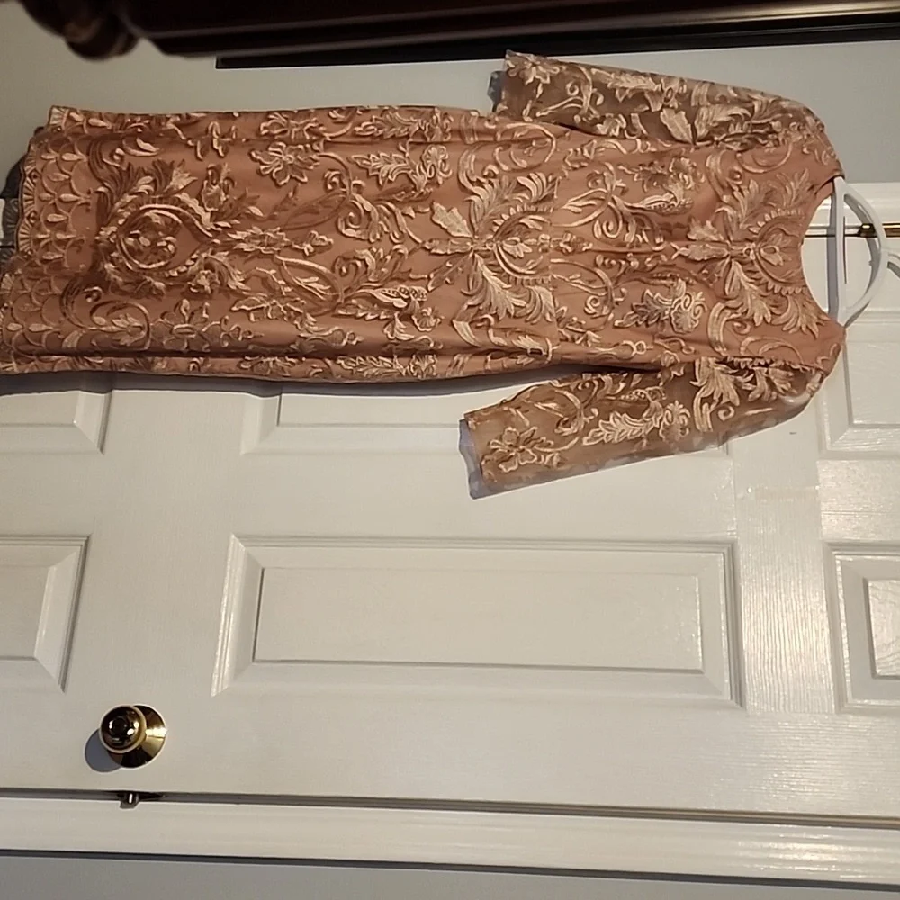 Dress - Picture 2 of 2